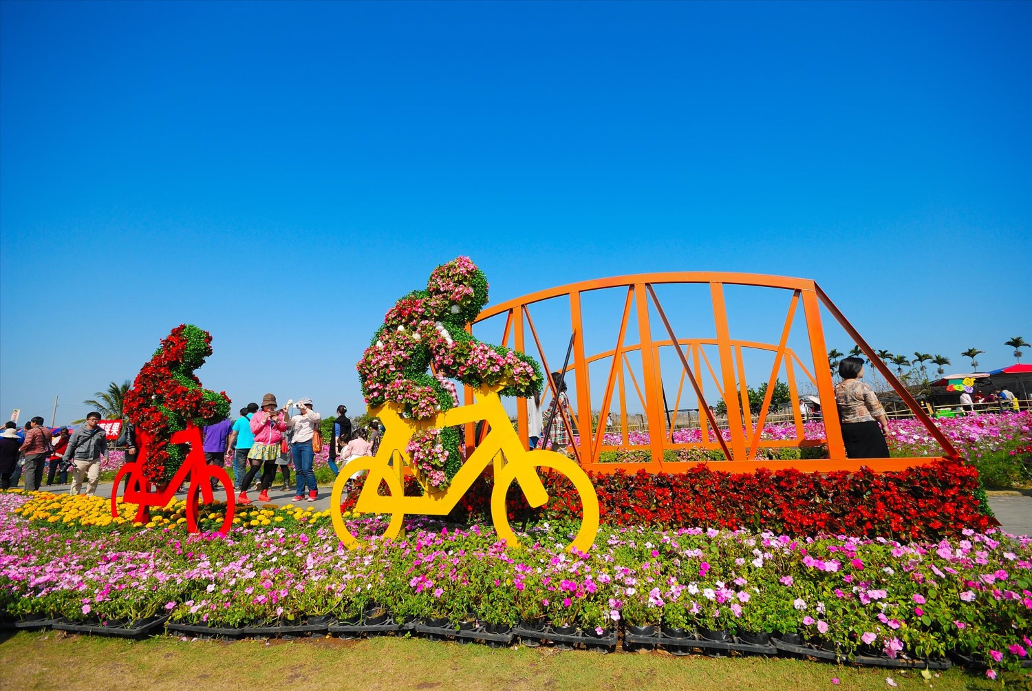 2013臺中國際花毯節「愛遊花境」