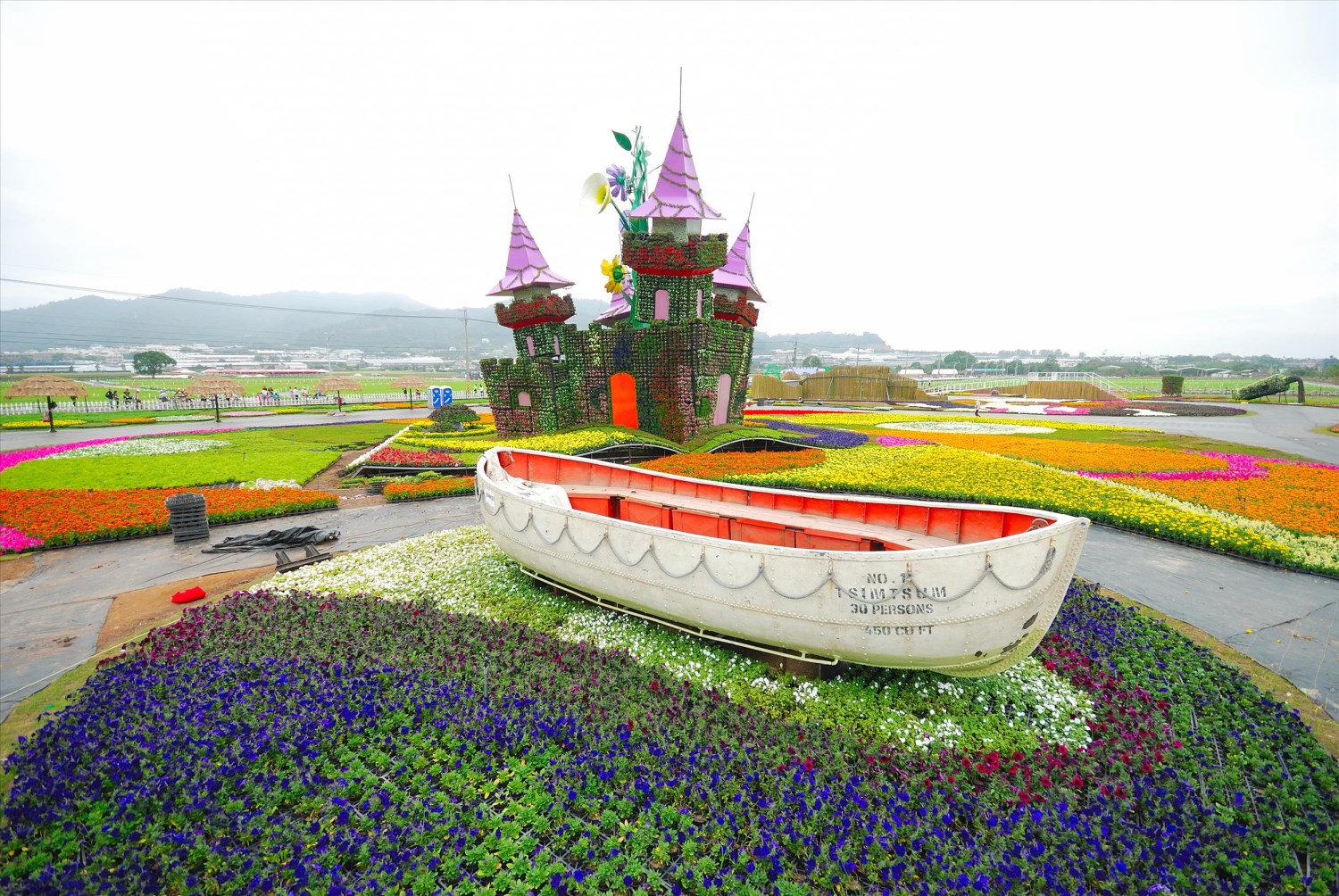 2013臺中國際花毯節「愛遊花境」
