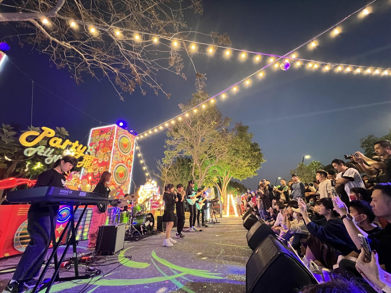 2024中臺灣元宵燈會-民政局燈區「Party all night 龍」